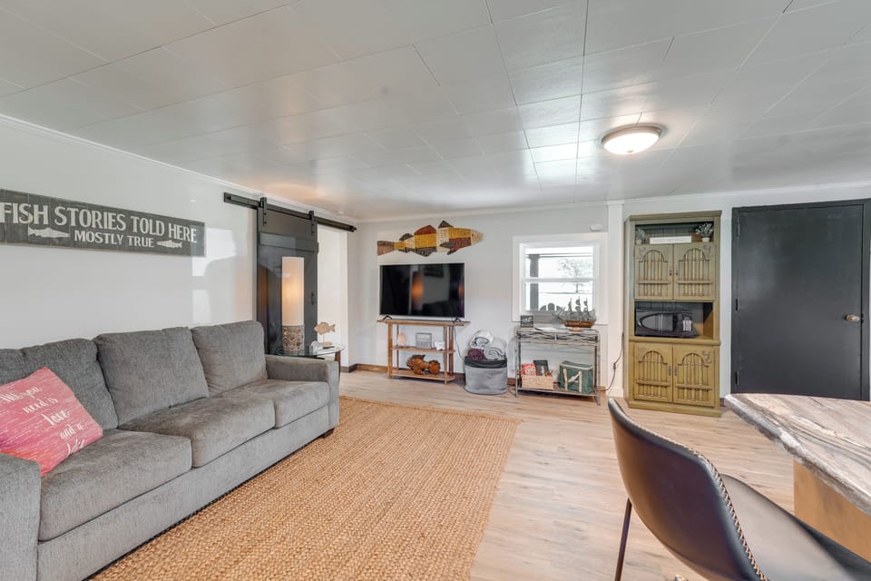 House (2 Bedrooms) | Interior