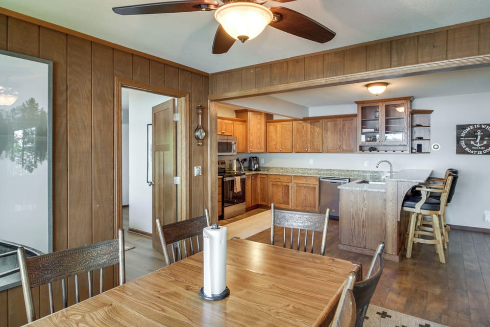 House (2 Bedrooms) | Interior
