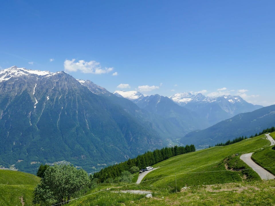 Mountain, Mountainous Landforms, Hill, Grass, Nature, Mountain Range, Highland, Natural Landscape, Grassland, Hill Station