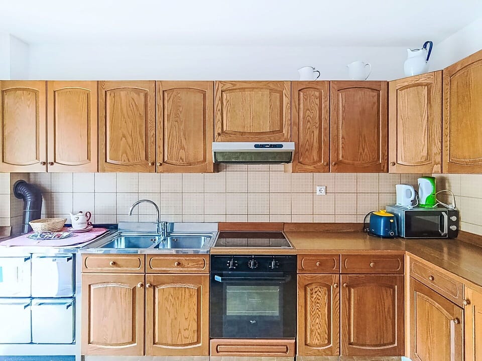 Furniture, Interior Design, Flooring, Floor, Wood Flooring, Wood, Chair, Ceiling, Kitchen & Dining Room Table, Table