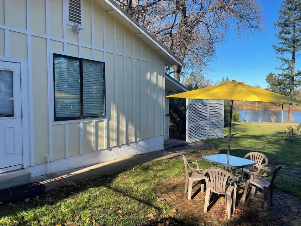 Enjoy a meal outside or grill up some fresh fish on the propane BBQ.