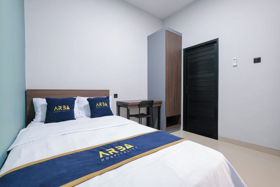 Deluxe Double Room | WiFi (free), bed sheets