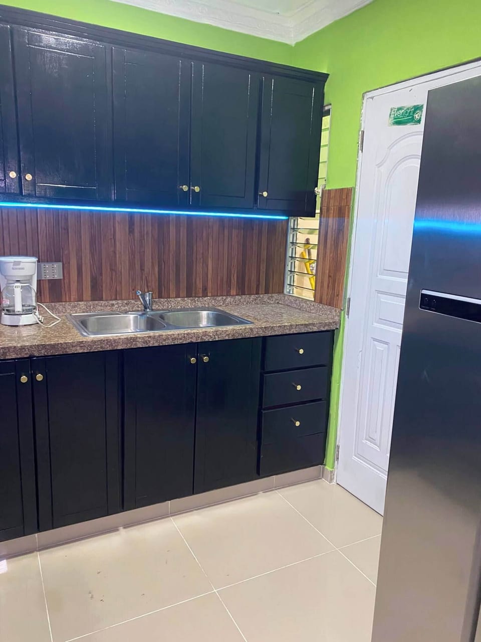 Apartment, 3 Bedrooms, Balcony | Private kitchen