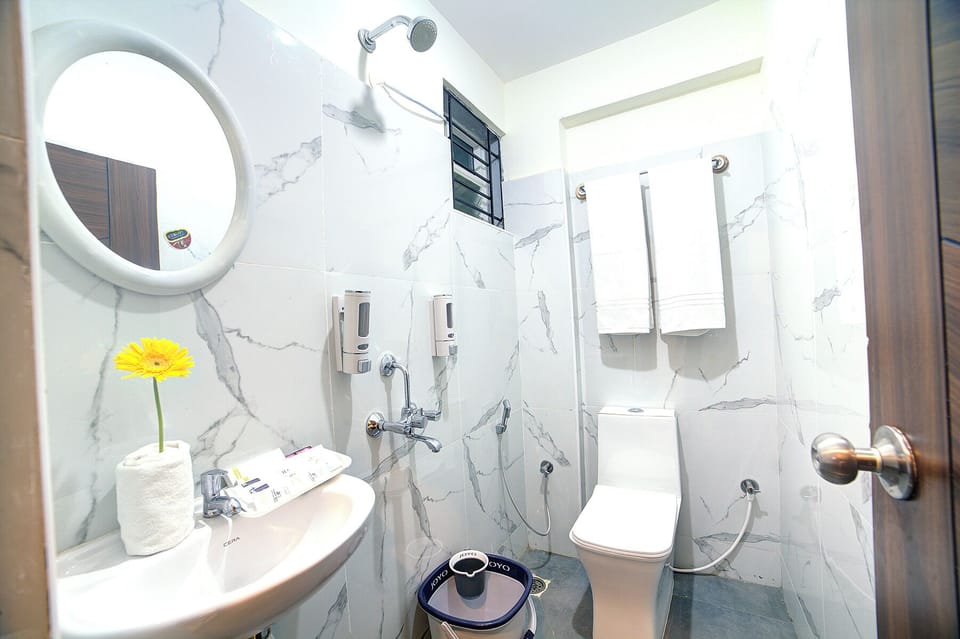 Standard Double or Twin Room | In-room safe, desk, laptop workspace, iron/ironing board (on request)