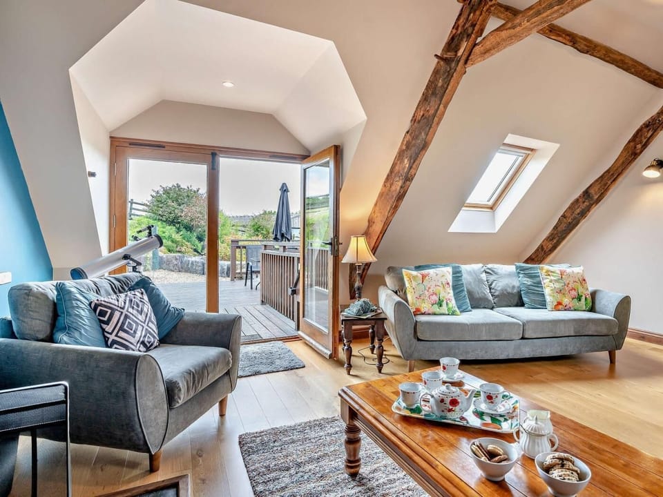 First floor lounge with far-reaching views and access to the terrace