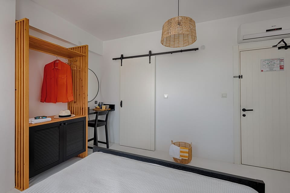 Standard Double Room, Garden View | WiFi (free)