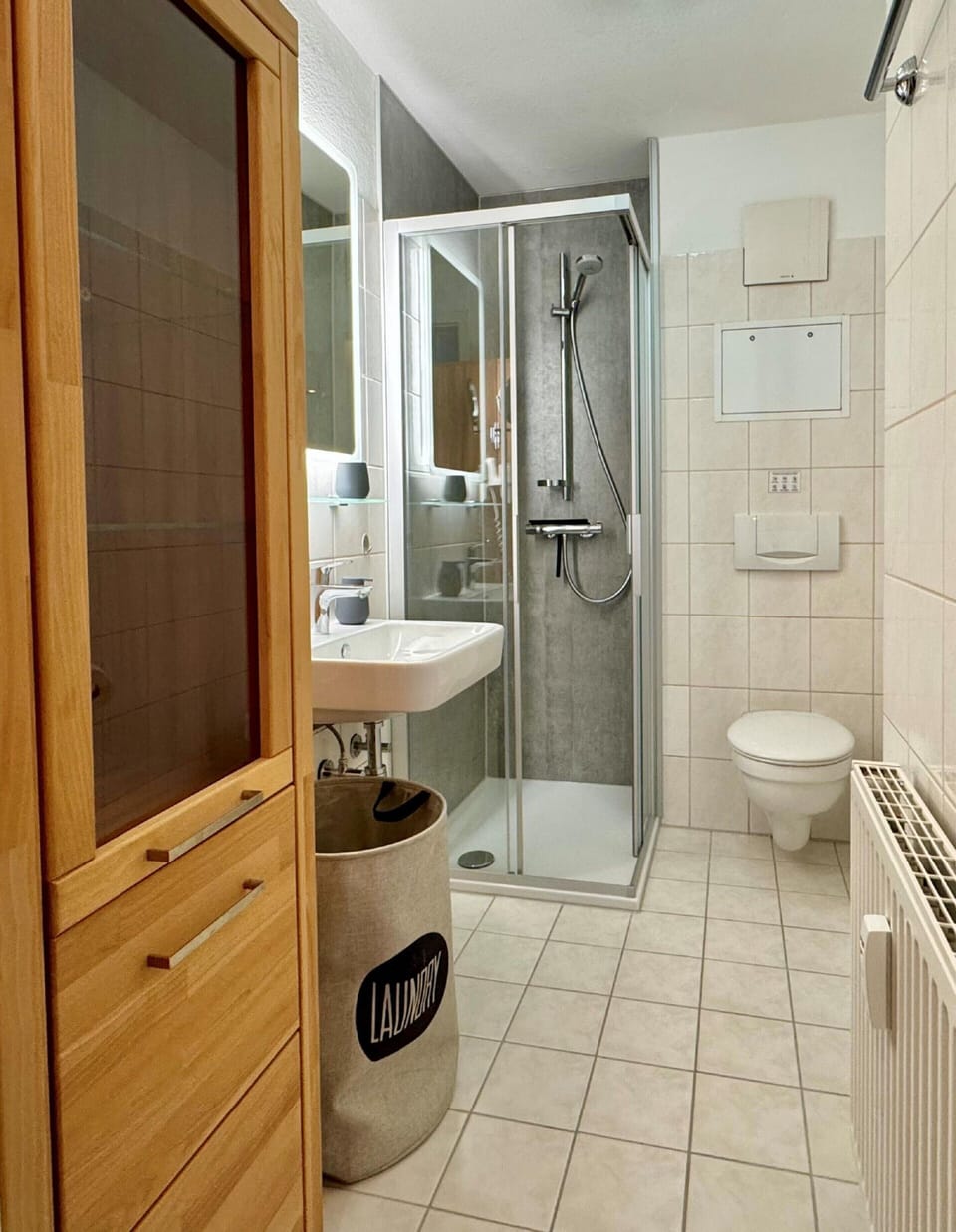 Stylische Ferienwohnung mit Balkon und Wlan im Seepark Sellin Apartment in Sellin