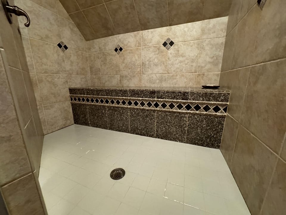 Comfort Triple Room, City View | Bathroom shower