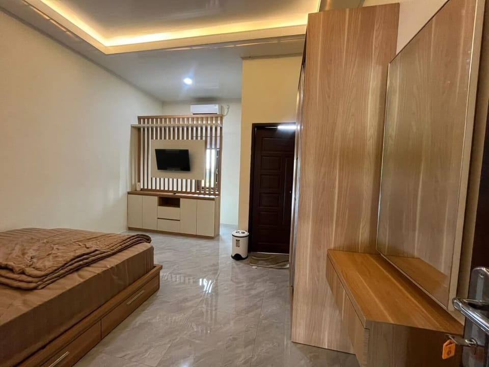 Deluxe Double Room | In-room safe, soundproofing, iron/ironing board, WiFi (free)