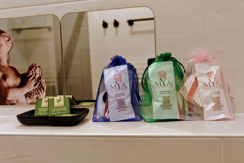 Bathroom amenities