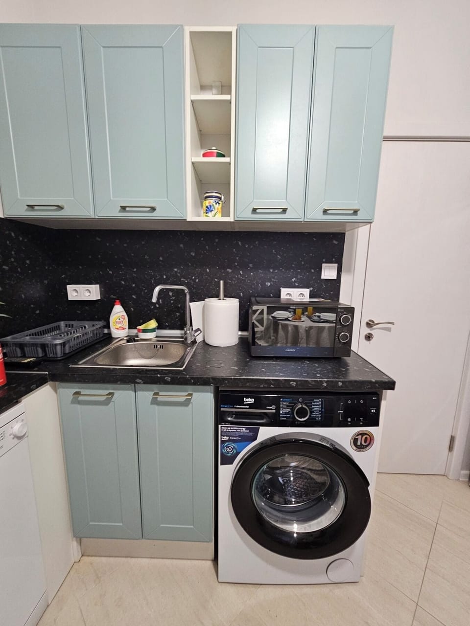 Deluxe Apartment, Balcony, City View | Private kitchen
