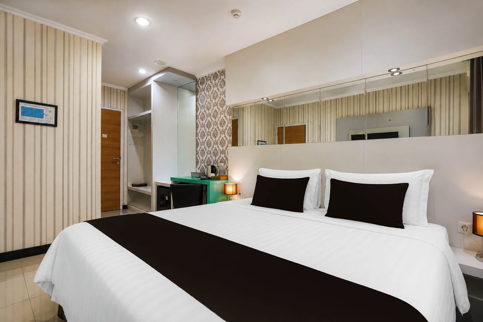Deluxe Double Room | Desk, soundproofing, WiFi (free), bed sheets