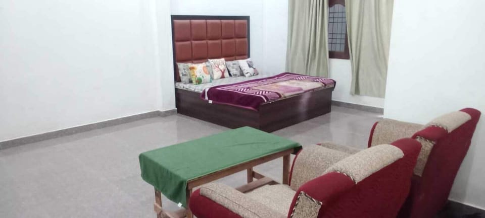 Classic Double or Twin Room | WiFi (free)