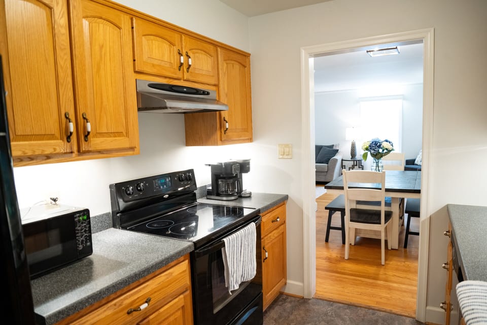 Full Kitchen with all standard applicances, plates, cups and silverware. 