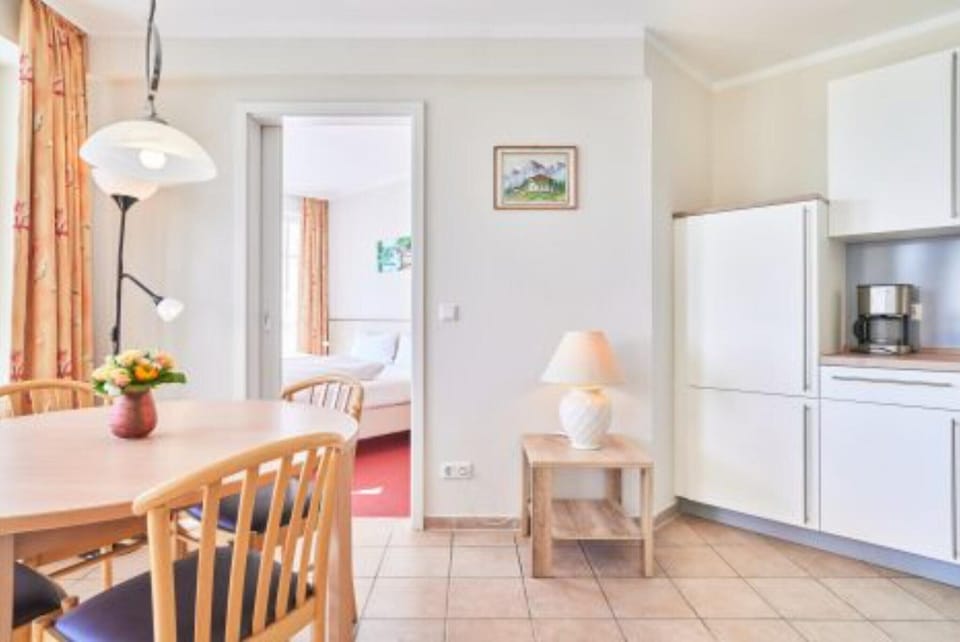 Apartment | Dining