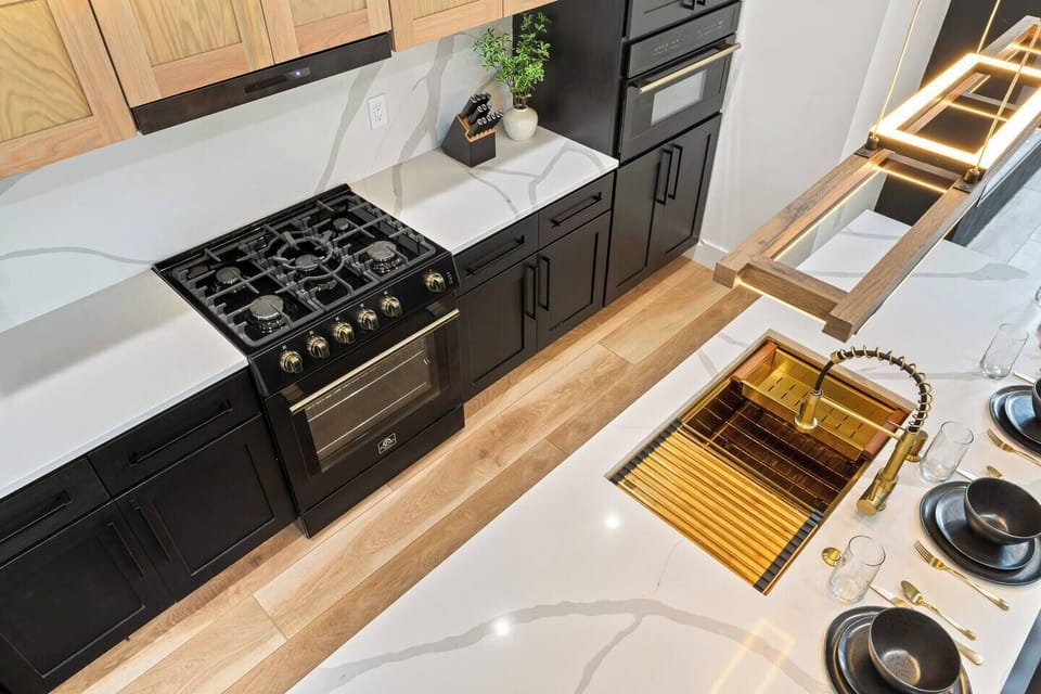 You’ll love this modern, high-end kitchen designed for both style and function. With sleek finishes, spacious counters, and a welcoming feel, it’s the perfect place to cook, gather, and enjoy every meal—from easy breakfasts to chef-inspired dinners.