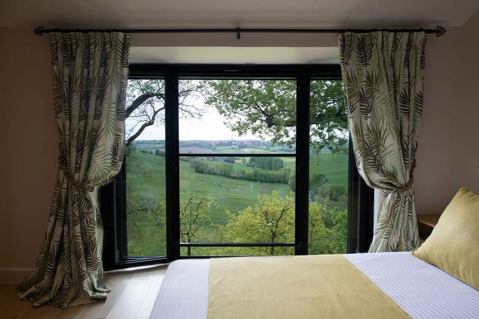 Luxury Suite, 1 Bedroom, Jetted Tub (Nature) | Premium bedding, in-room safe, individually decorated