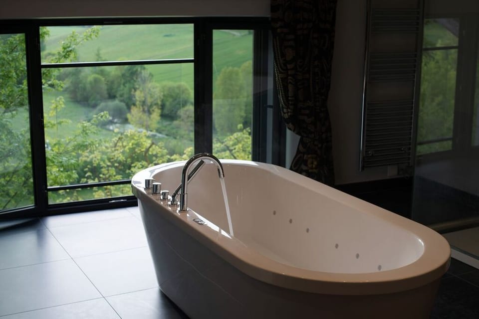 Luxury Suite, 1 Bedroom, Jetted Tub (Elegance) | View from room
