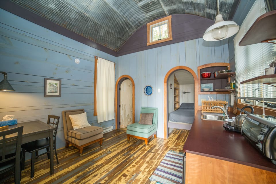 Blue Moon Rising Cabin in McHenry