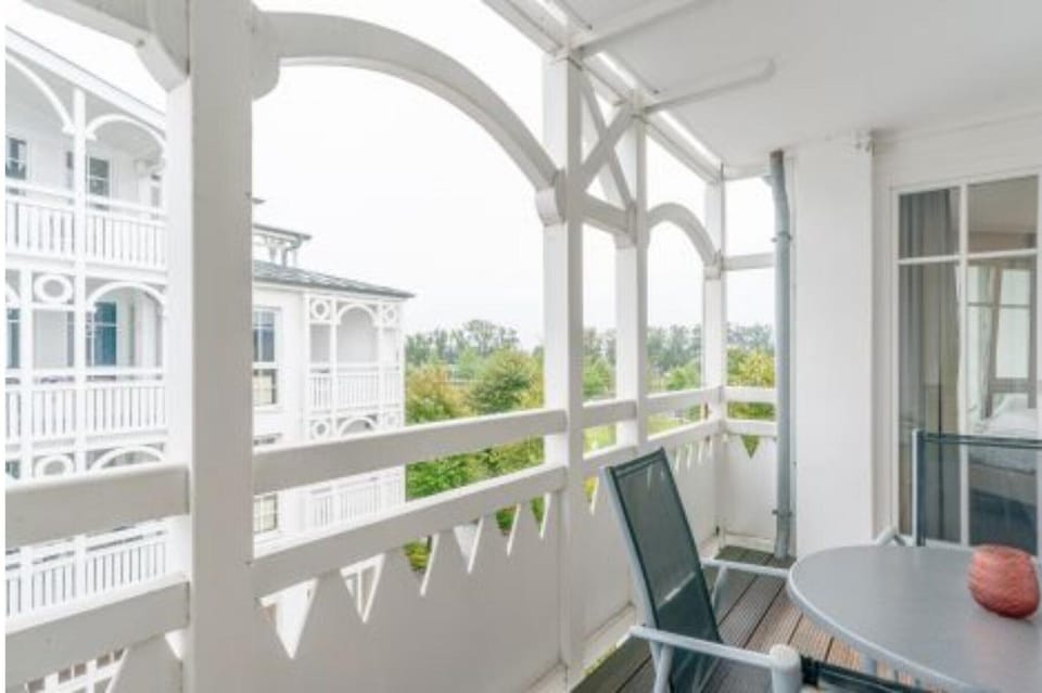 Apartment | Outdoor dining