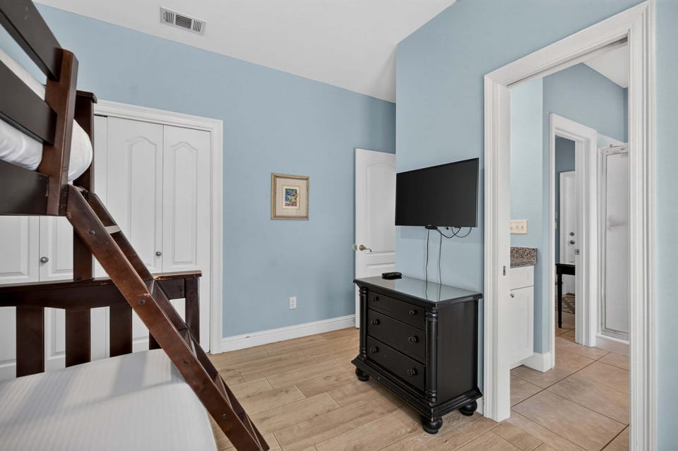 Sea Breeze - Dunes of Destin - Bedroom