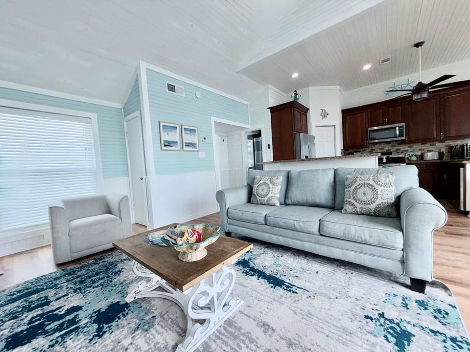 Townhome, Multiple Beds, Patio, Ocean View (Sandy Beach Retreat) | Living area