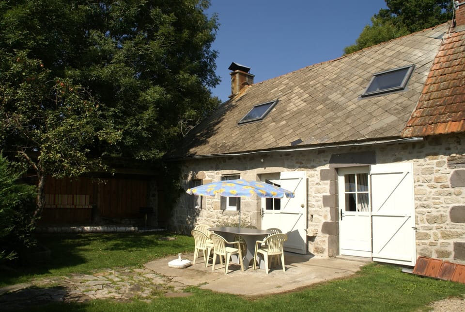 House | Outdoor dining