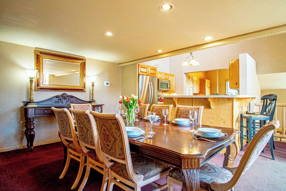 Condo, Multiple Beds, Mountain View (Fairway Nine 4338) | Dining