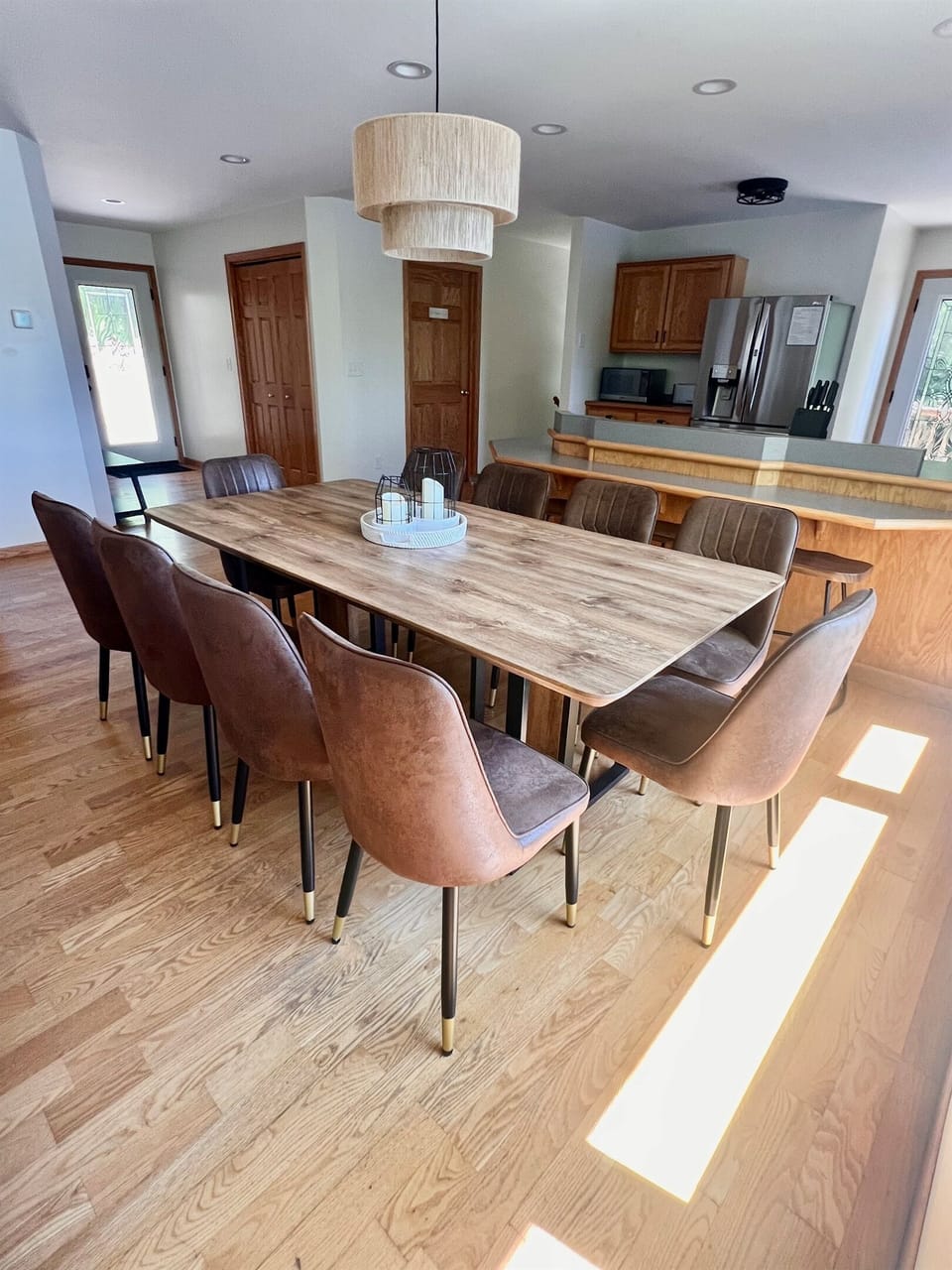 Large dining table with plenty of seating for your whole group.
