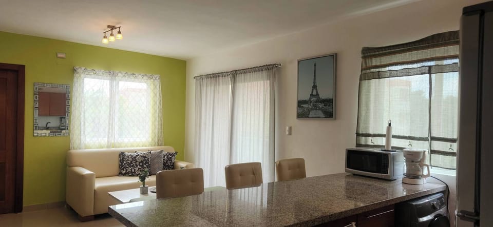 Apartment, 2 Bedrooms | Living room
