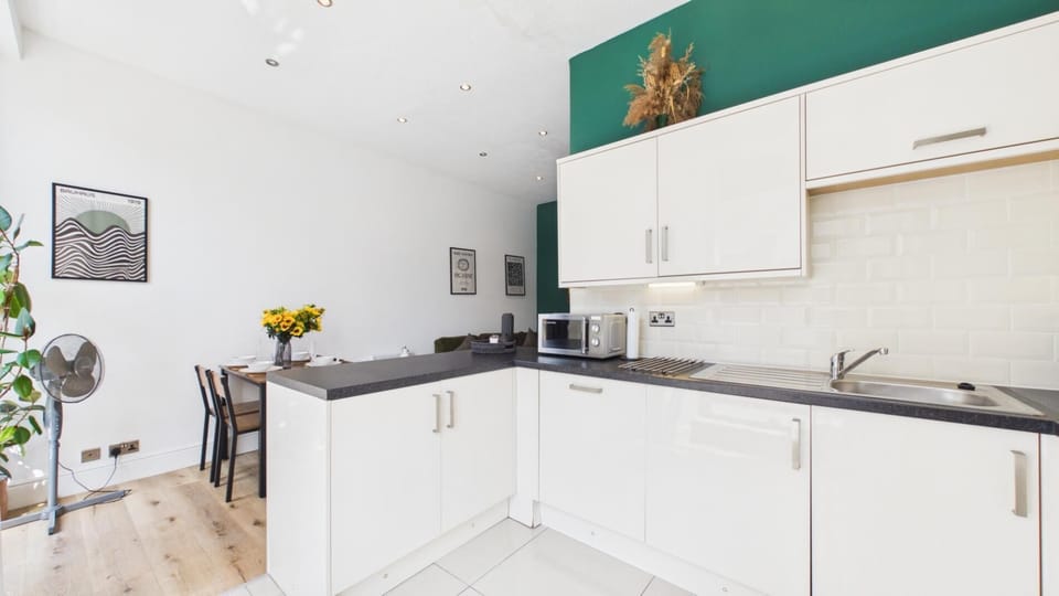 Little Cartref - 1 Bedroom Apartment - Tenby (29218)