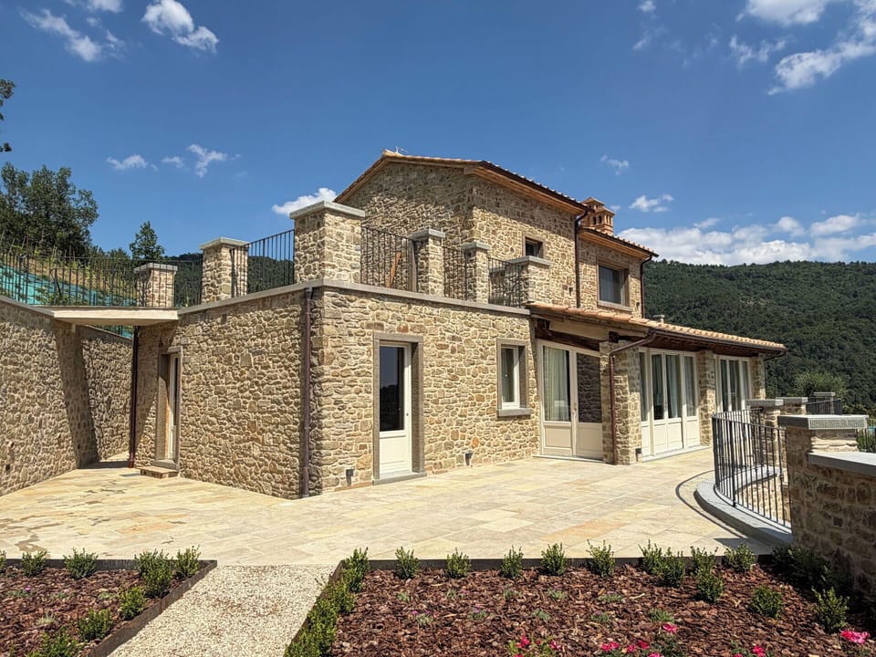 Building Exterior, Garden, Outdoor, Spring