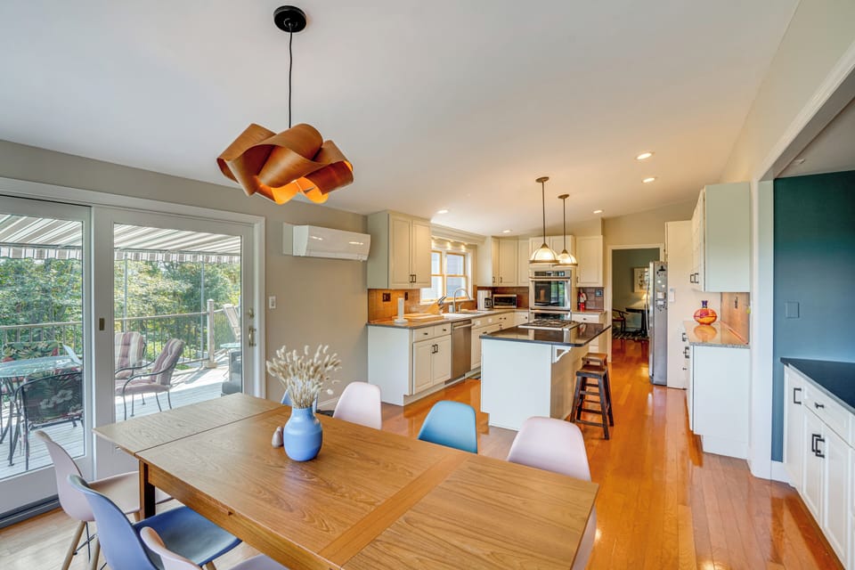 Main House | Eat-In Kitchen