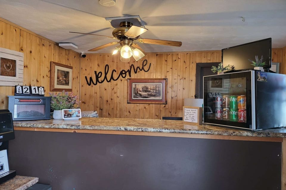 Entrance / Reception