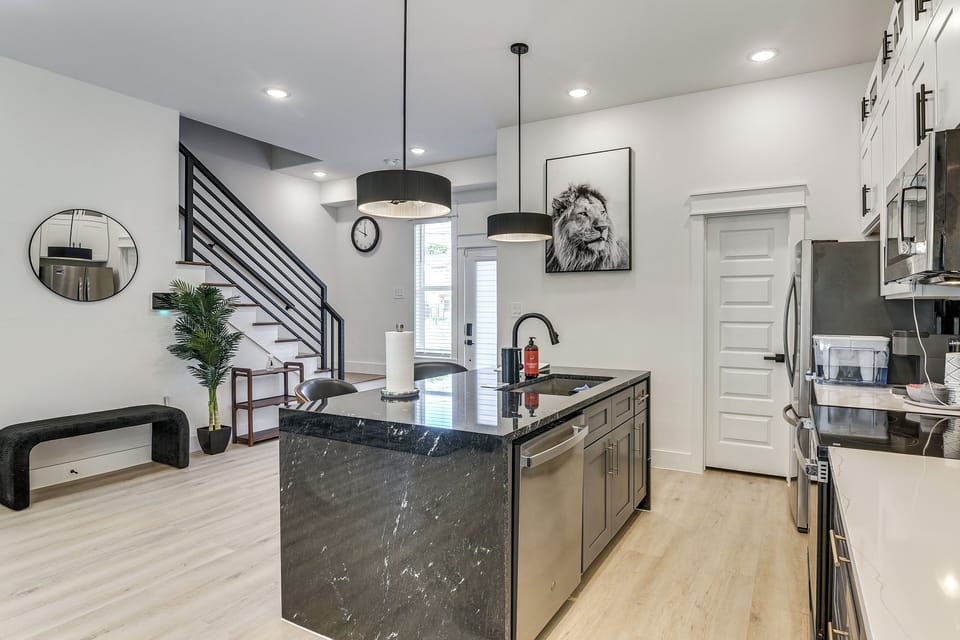 Kitchen | 1st Floor