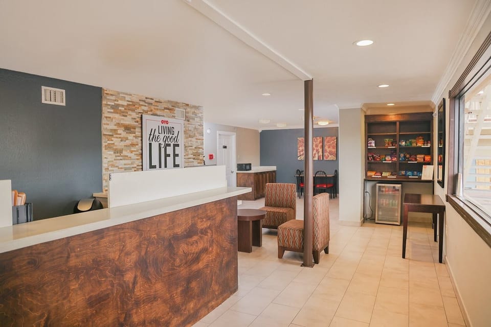 Entrance / Reception