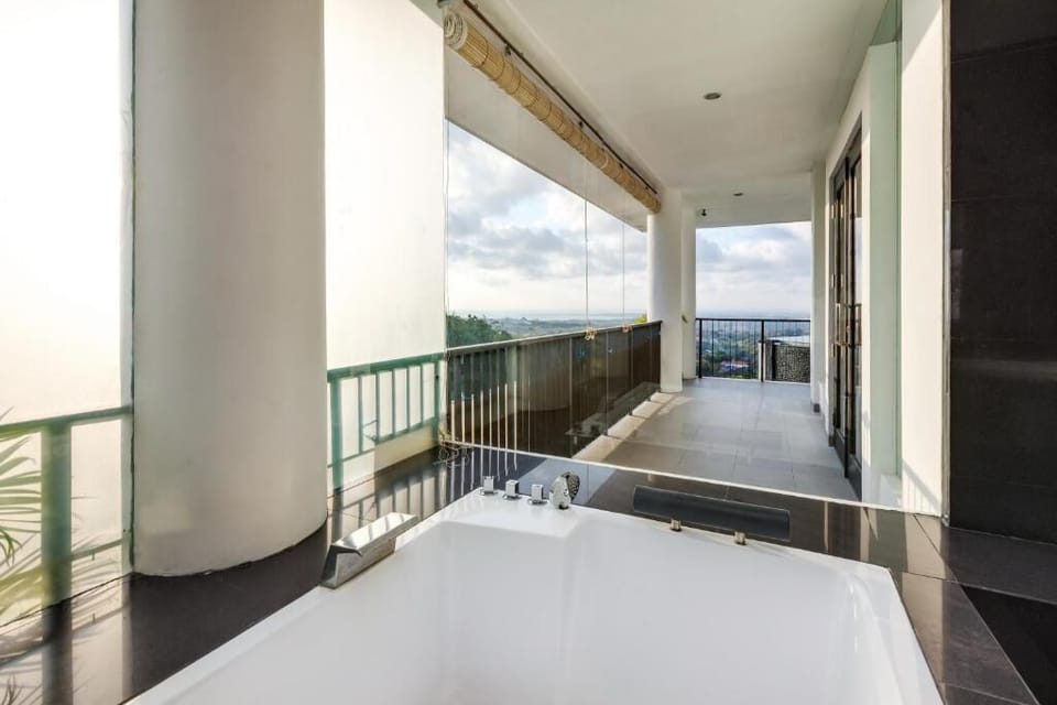 Exclusive Villa, Balcony, City View | Interior