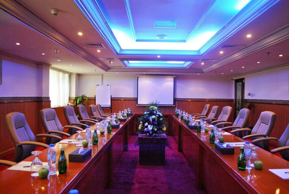 Meeting facility