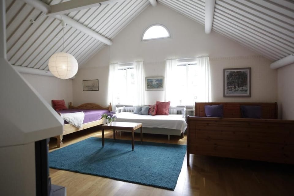 Family Room, Garden View | Bed sheets