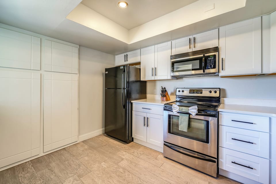 Kitchen | Dishwasher | Drip Coffee Maker