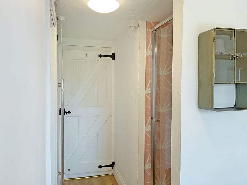 Shower room | Jasper - West Hollowcombe Farm, Dulverton