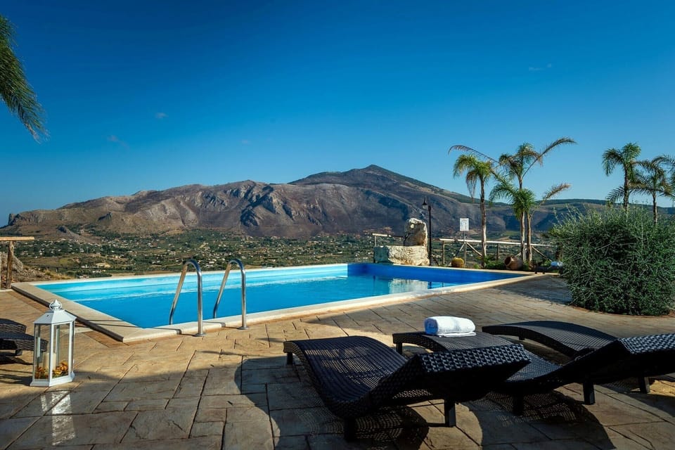 Holiday Home Swimming Pool