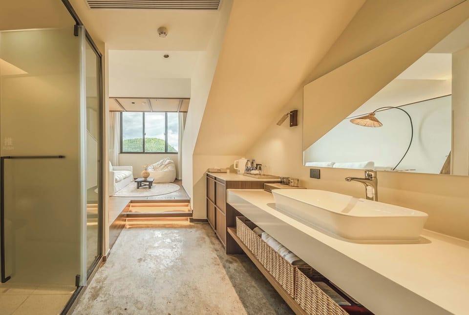 Family Suite, Balcony | Bathroom | Free toiletries, hair dryer, slippers, towels