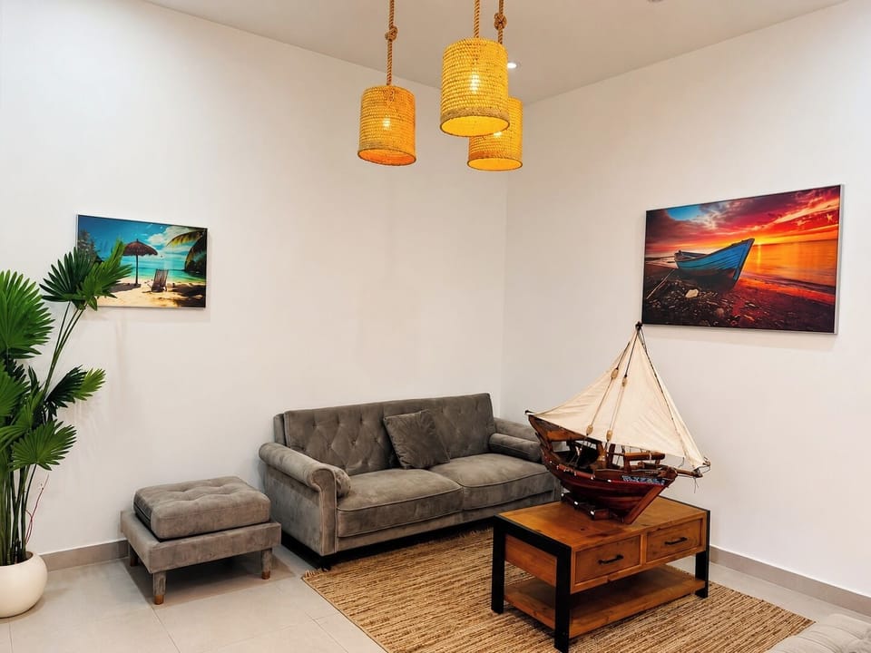 Luxury Villa, Balcony, Ocean View | Living area