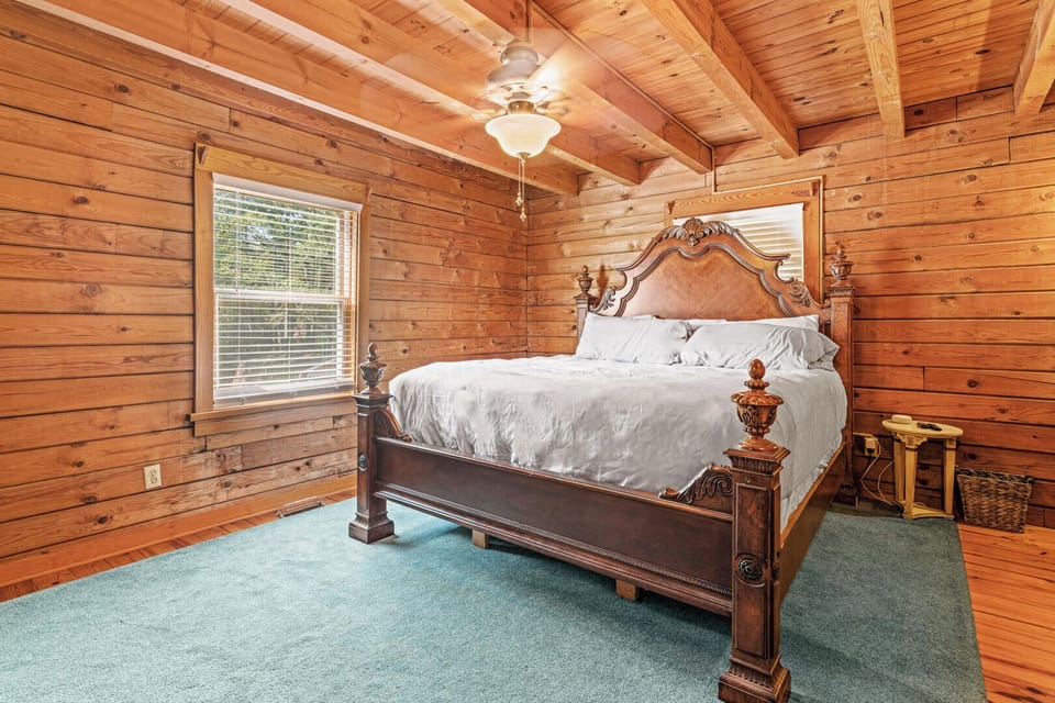 King En Suite on Second Level