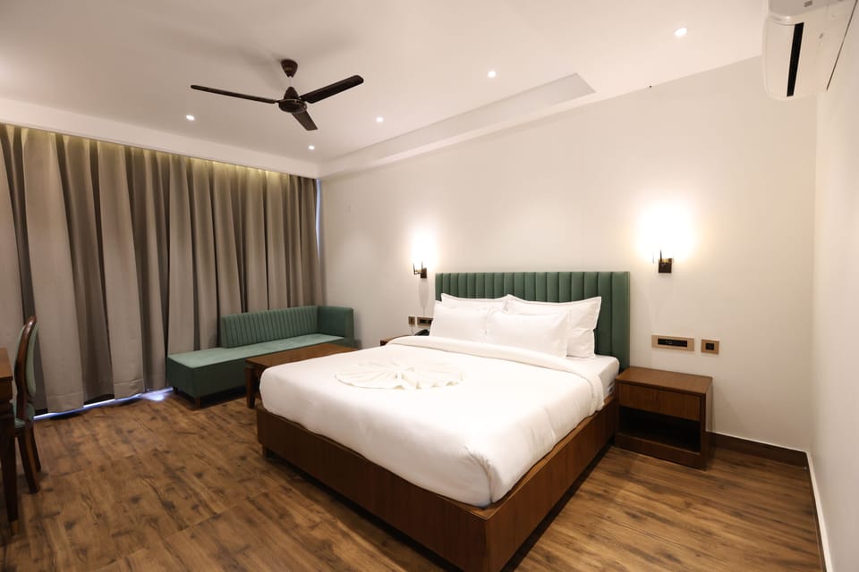 Premium Room, Hill View | In-room safe, desk, laptop workspace, WiFi (free)