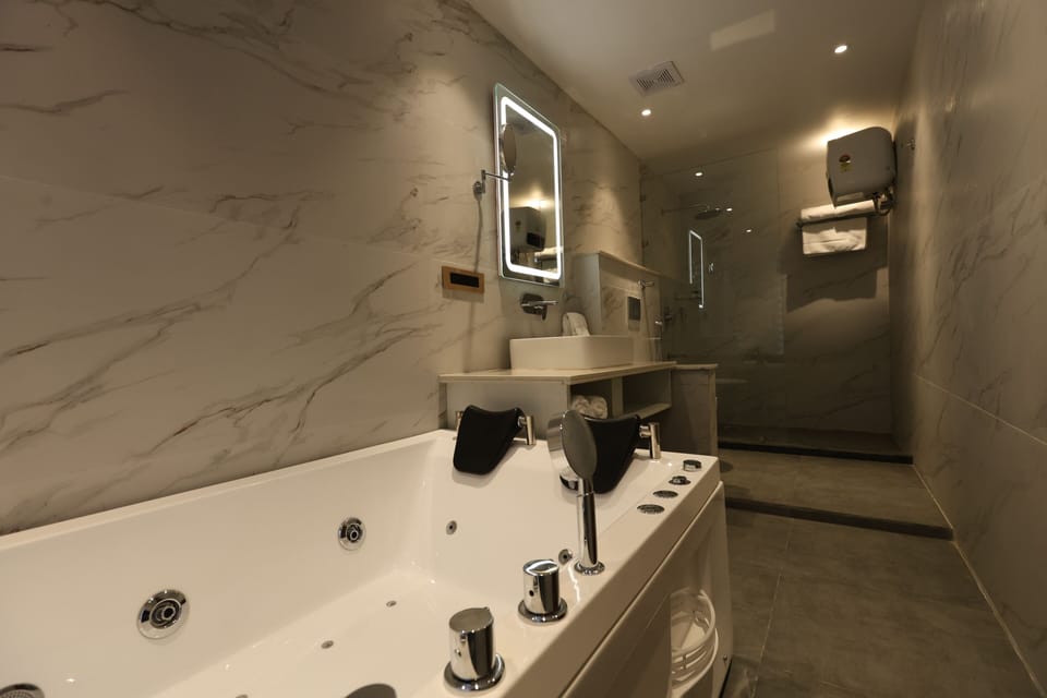 Premium Room, Hill View | Bathroom | Shower, free toiletries, towels, soap