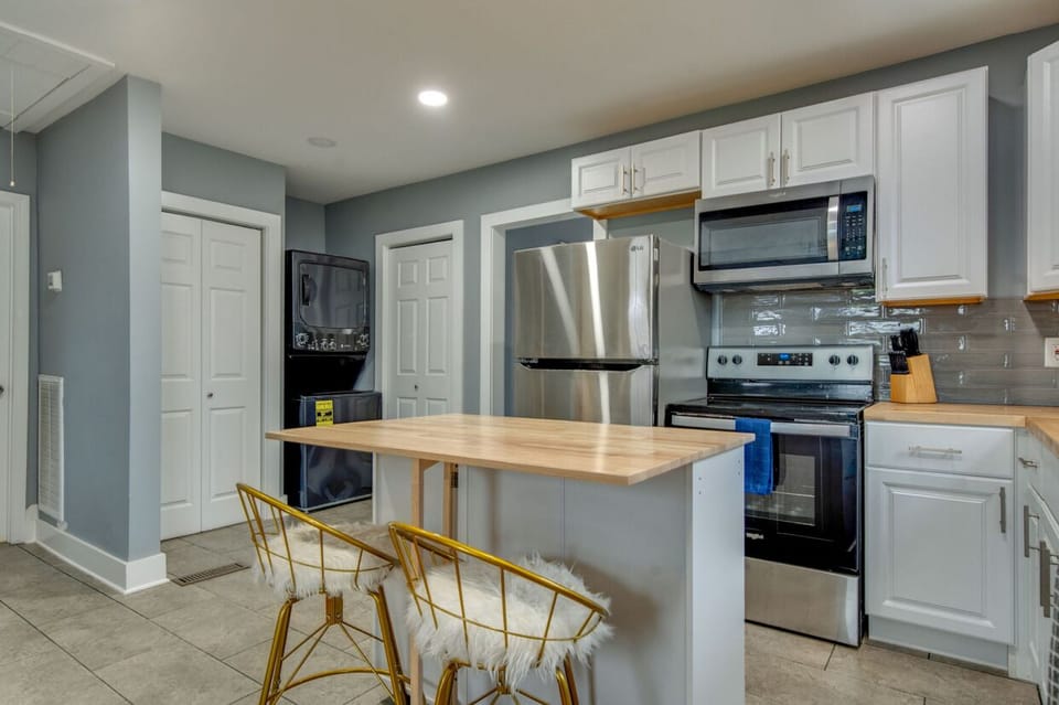 Kitchen island with seats