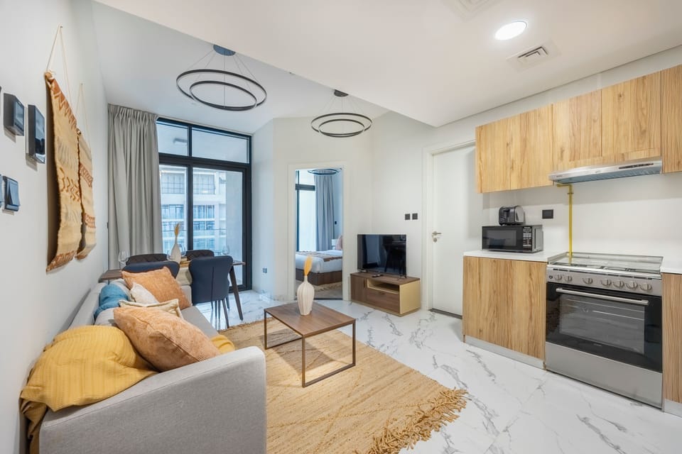 Apartment, Balcony, Canal View | Living area