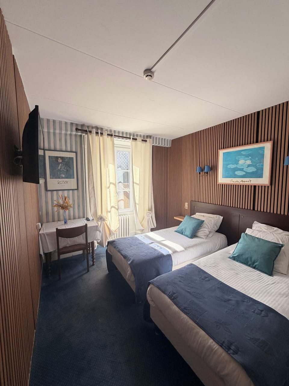 Comfort Twin Room, Pool View | Laptop workspace, WiFi (free)